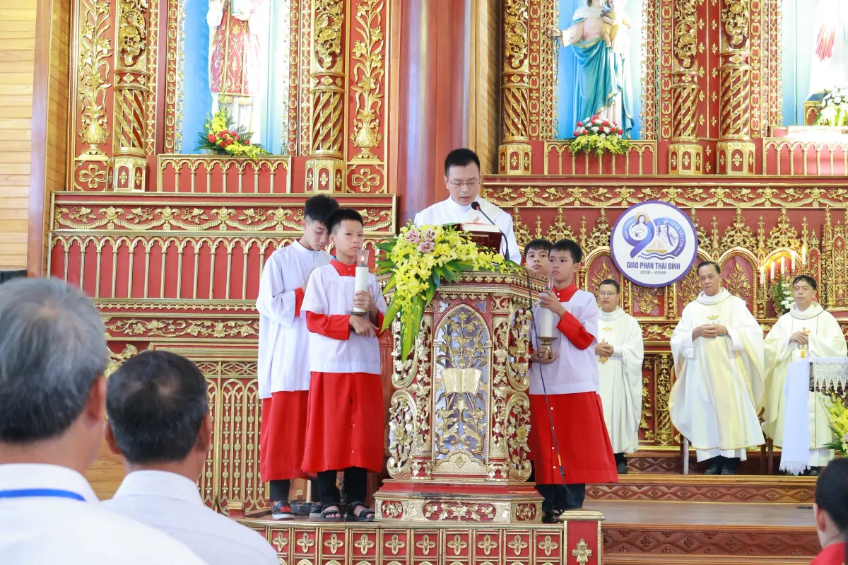 GIÁO MIỀN PHANXICÔ ASSISI – HỘI LÒNG CHÚA THƯƠNG XÓT MỪNG KÍNH THÁNH QUAN THẦY TẠI GIÁO XỨ MINH ĐỨC